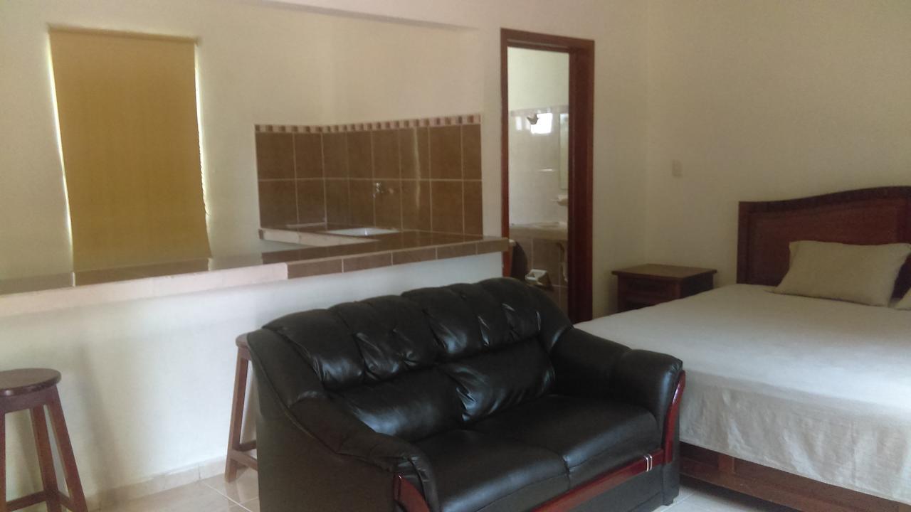 Posada Amistad Merida Bagian luar foto